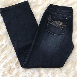 WHITE HOUSE BLACK MARKET Blanc Boot Leg Jeans